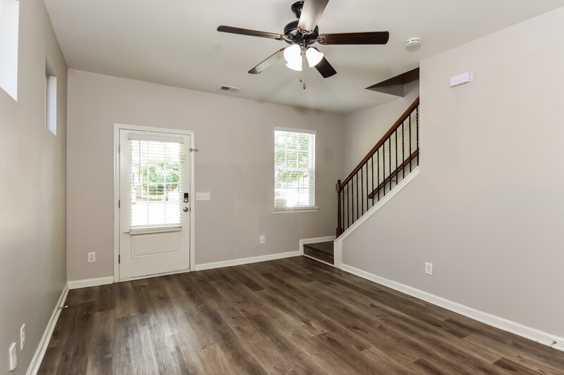 1,775/Mo, 69 Howard Ave NW Cartersville, GA 30120 Living Room View 2