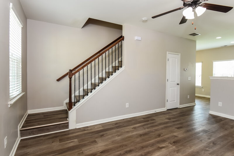 1,775/Mo, 69 Howard Ave NW Cartersville, GA 30120 Living Room View 3