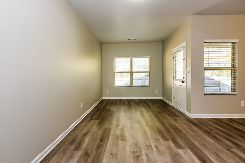 2,300/Mo, 3517 Mica Cir SE Conyers, GA 30013 Dining Room View