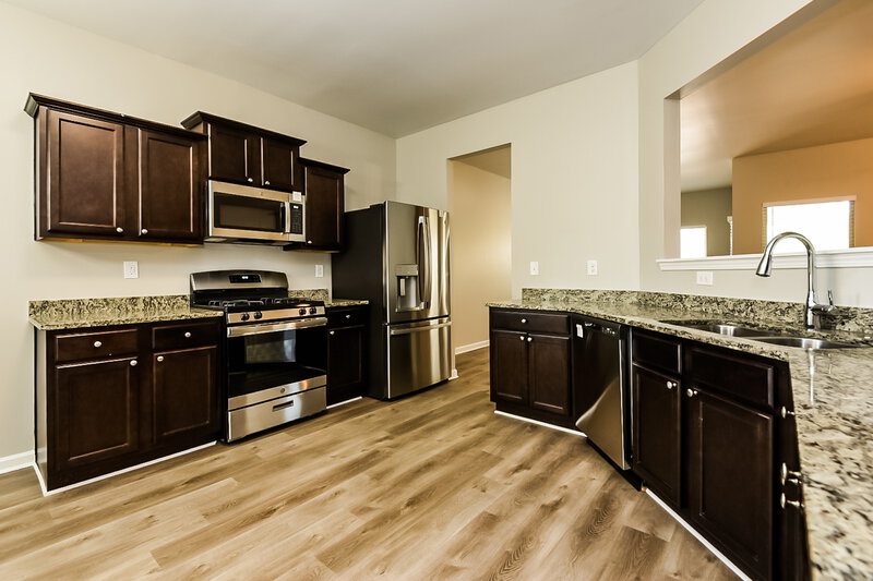 2,300/Mo, 3517 Mica Cir SE Conyers, GA 30013 Kitchen View 2