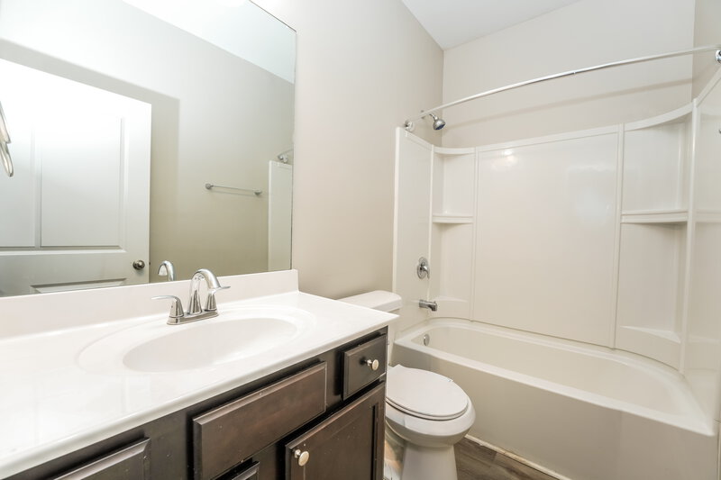 2,030/Mo, 3517 Mica Cir SE Conyers, GA 30013 Bathroom View