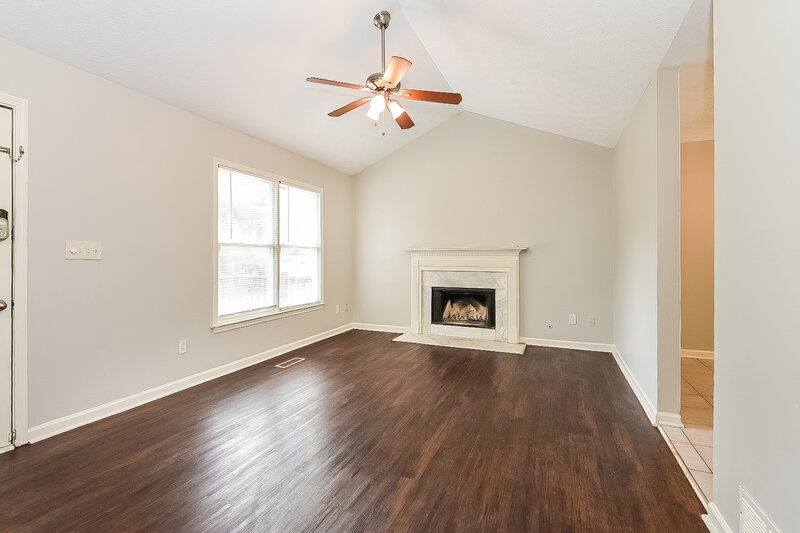 2,065/Mo, 131 Aztec Way SE Acworth, GA 30102 Living Room View 2
