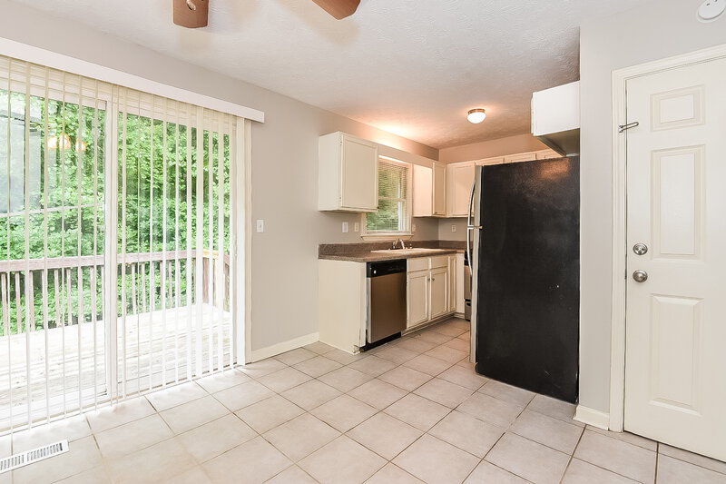 2,065/Mo, 131 Aztec Way SE Acworth, GA 30102 Dining Room View 2