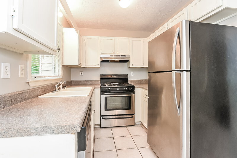2,065/Mo, 131 Aztec Way SE Acworth, GA 30102 Kitchen View