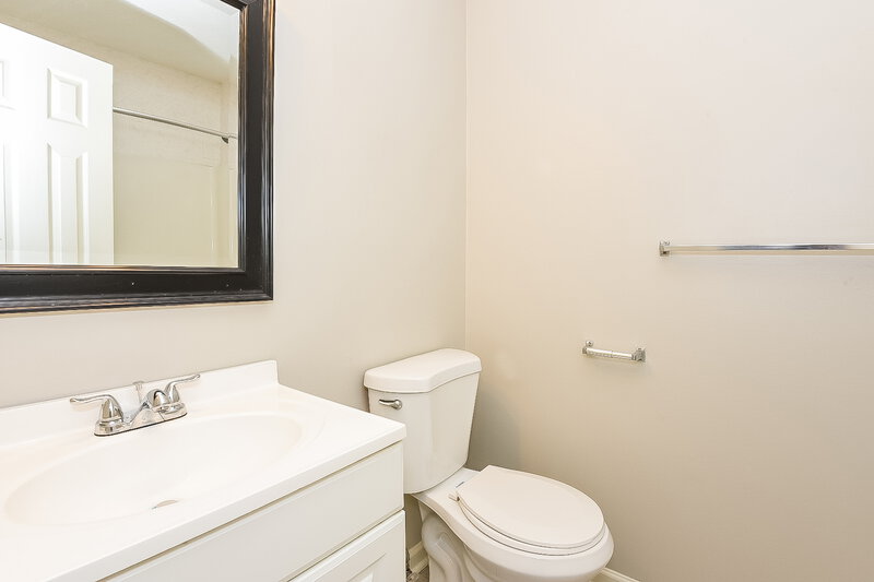 2,065/Mo, 131 Aztec Way SE Acworth, GA 30102 Bathroom View
