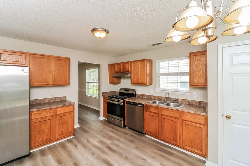 1,805/Mo, 2600 Thunder Basin Way Douglasville, GA 30135 Kitchen View