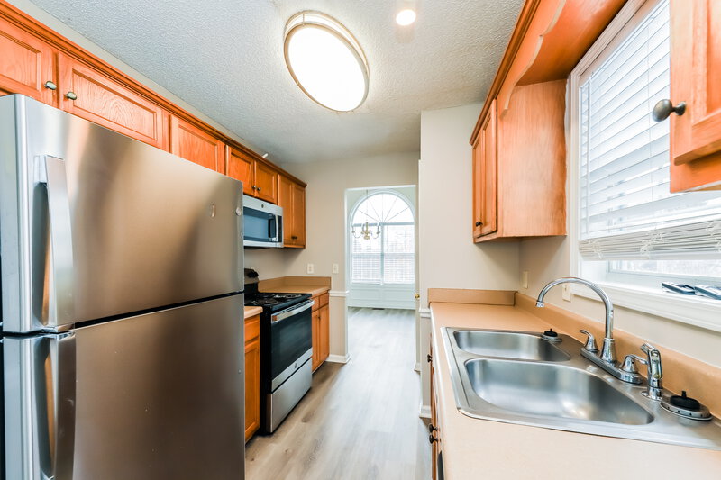 1,805/Mo, 3466 Lumpkin Ct Douglasville, GA 30134 Kitchen View 2