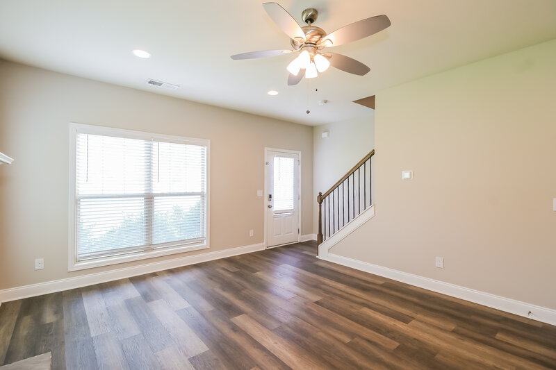 2,280/Mo, 52 Lafayettes Landing Jonesboro, GA 30238 Living Room View