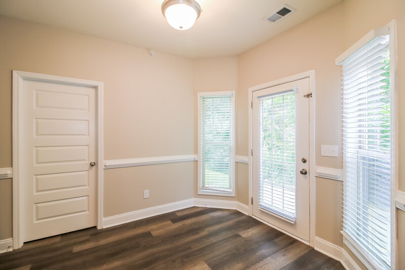 2,280/Mo, 52 Lafayettes Landing Jonesboro, GA 30238 Breakfast Nook View