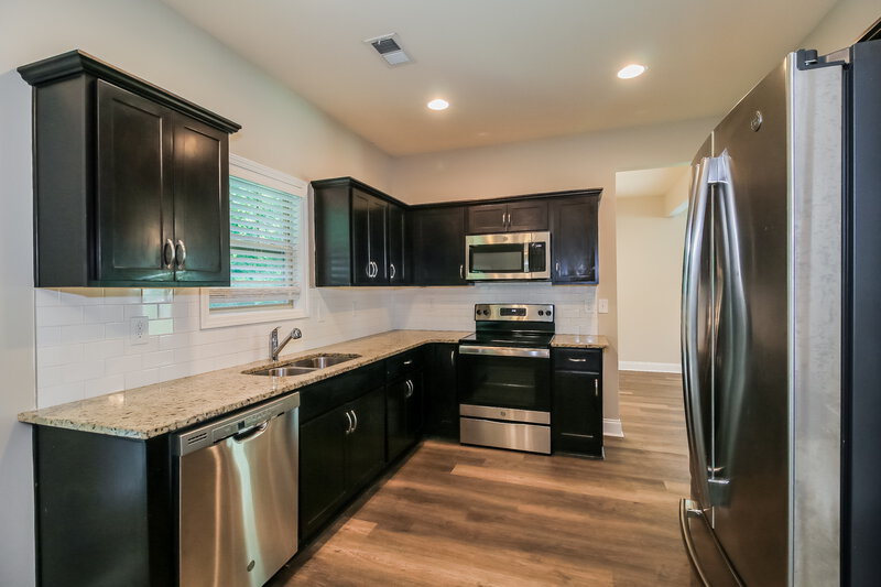 2,280/Mo, 52 Lafayettes Landing Jonesboro, GA 30238 Kitchen View