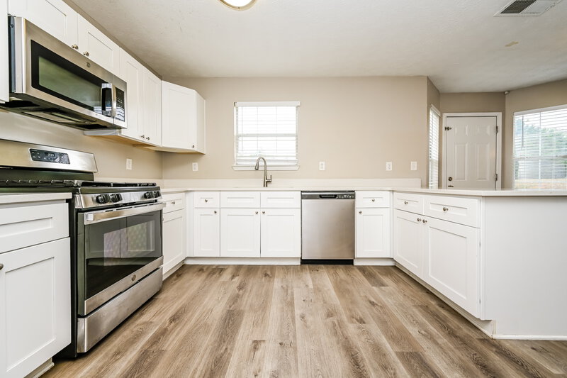 2,170/Mo, 536 Easton Dr Locust Grove, GA 30248 Kitchen View