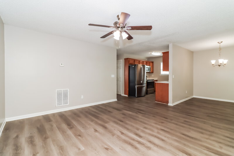 1,575/Mo, 69 Middlebrook Dr Cartersville, GA 30120 Living Room View