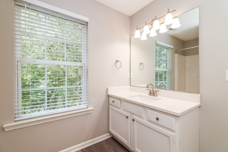 1,575/Mo, 69 Middlebrook Dr Cartersville, GA 30120 Bathroom View