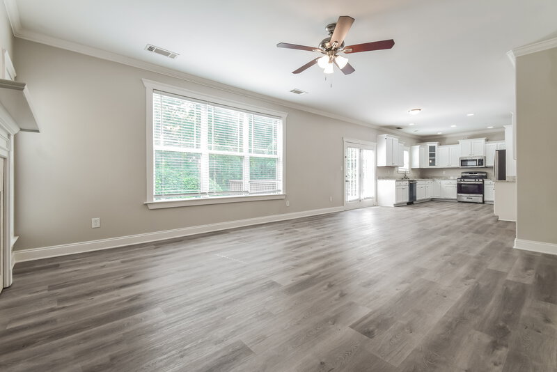 2,610/Mo, 3428 Village Park Ln SW Atlanta, GA 30331 Living Room View