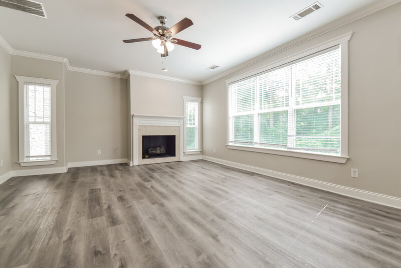 2,610/Mo, 3428 Village Park Ln SW Atlanta, GA 30331 Living Room View 2