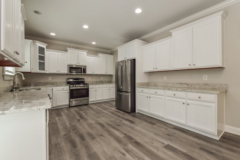 2,610/Mo, 3428 Village Park Ln SW Atlanta, GA 30331 Kitchen View 2