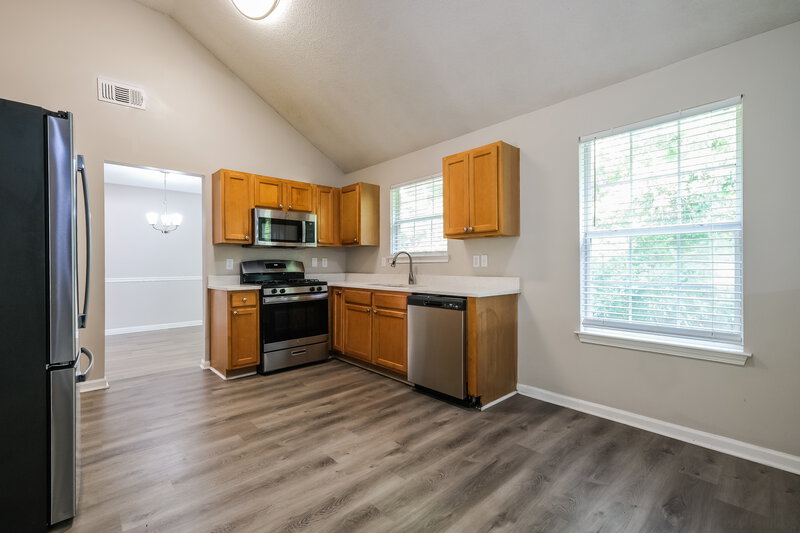 1,825/Mo, 4410 Reserve Hill Crossing Douglasville, GA 30135 Kitchen View 2