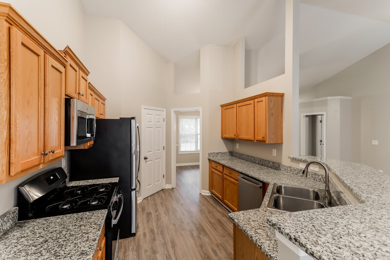 2,445/Mo, 963 Laurel Green Ln Sugar Hill, GA 30518 Kitchen View