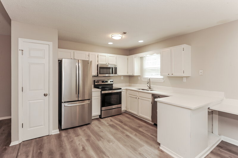 1,990/Mo, 1200 Paddocks Way Powder Springs, GA 30127 Kitchen View