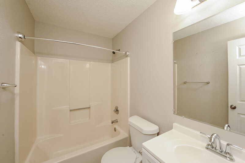1,990/Mo, 1200 Paddocks Way Powder Springs, GA 30127 Bathroom View