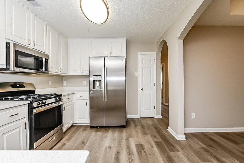 2,075/Mo, 1008 Adie Cove McDonough, GA 30253 Kitchen View 2