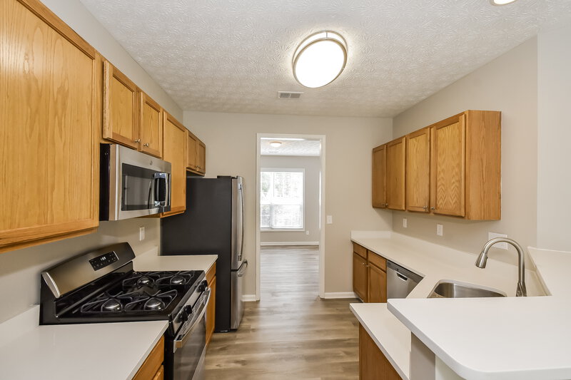 2,255/Mo, 7050 Silver Bend Overlook Austell, GA 30168 Kitchen View