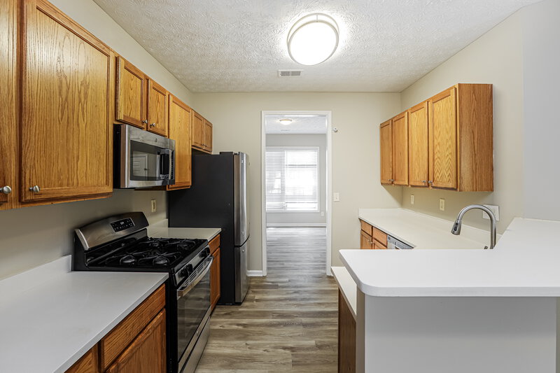 2,405/Mo, 7050 Silver Bend Overlook Austell, GA 30168 Kitchen View 2