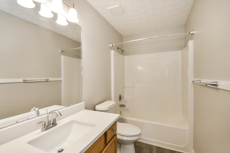 2,255/Mo, 7050 Silver Bend Overlook Austell, GA 30168 Bathroom View