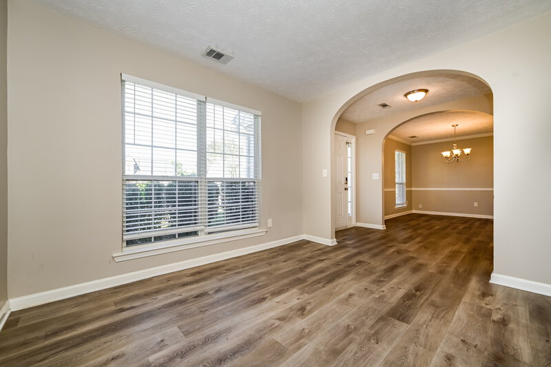 2,500/Mo, 413 Grove Park Dr Locust Grove, GA 30248 Family Room View