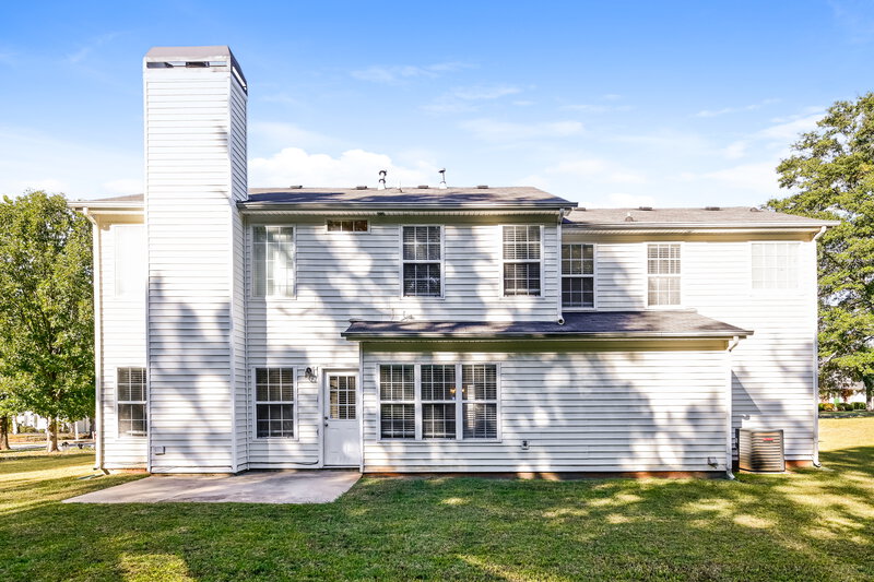 2,500/Mo, 413 Grove Park Dr Locust Grove, GA 30248 Rear View