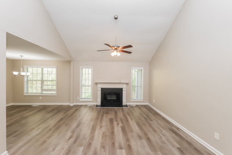 2,175/Mo, 2673 Candler Dr SW Marietta, GA 30064 Living Room View 2