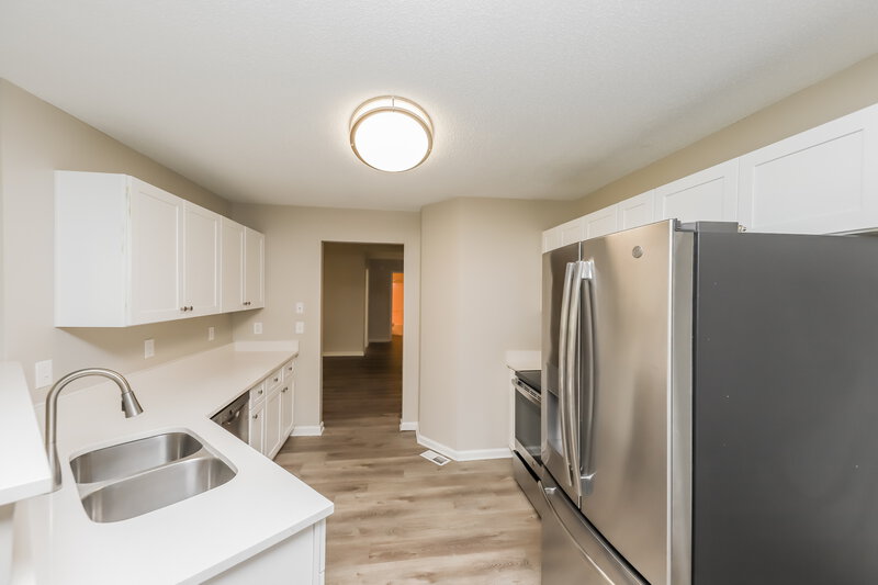 2,175/Mo, 2673 Candler Dr SW Marietta, GA 30064 Kitchen View 2