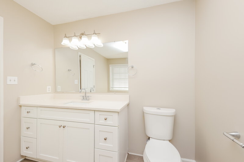 2,175/Mo, 2673 Candler Dr SW Marietta, GA 30064 Main Bathroom View 2