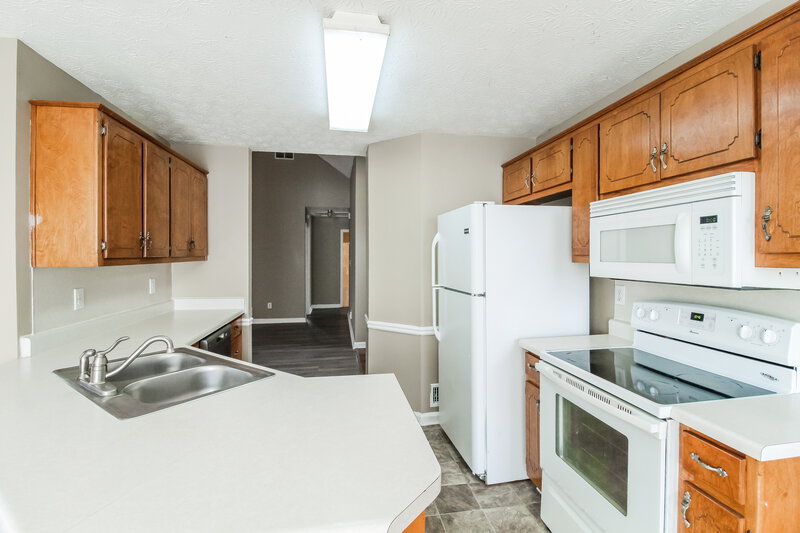 1,865/Mo, 201 Hillandale Dr Stockbridge, GA 30281 Kitchen View 2