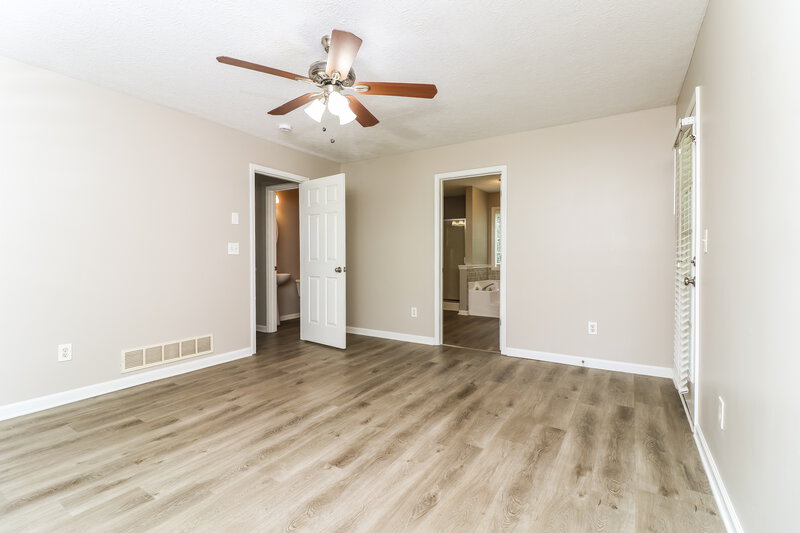1,985/Mo, 565 Bridge Grv Douglasville, GA 30134 Main Bedroom View 2