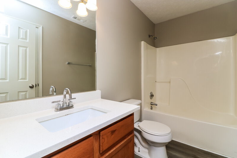 1,985/Mo, 565 Bridge Grv Douglasville, GA 30134 Bathroom View