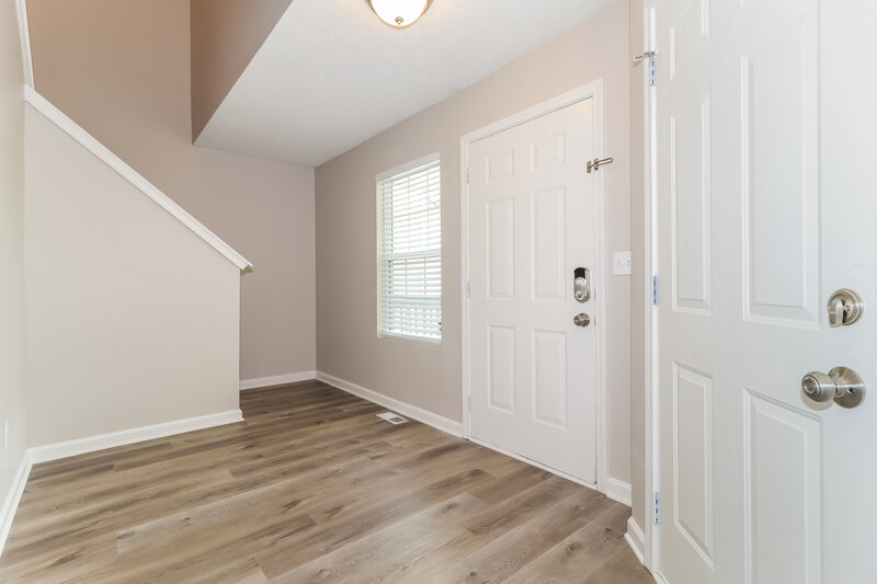 1,700/Mo, 81 Middlebrook Dr Cartersville, GA 30120 Foyer View