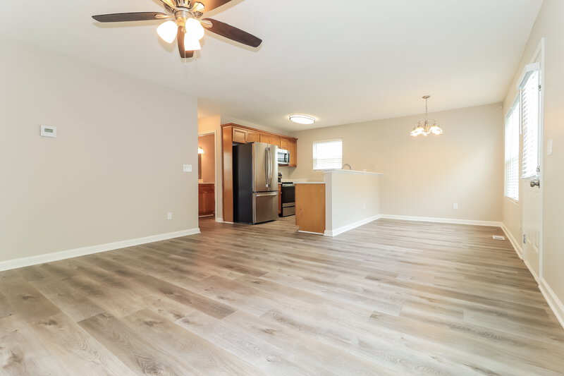 1,700/Mo, 81 Middlebrook Dr Cartersville, GA 30120 Living Room View