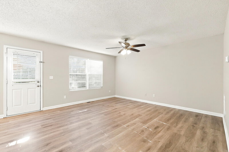 1,710/Mo, 81 Middlebrook Dr Cartersville, GA 30120 Living Room View