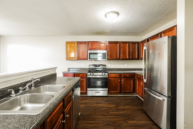1,610/Mo, 1006 Rolling Meadows Rd Villa Rica, GA 30180 Kitchen View 2