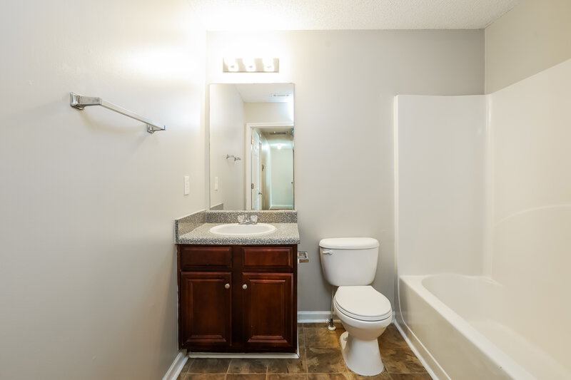 1,610/Mo, 1006 Rolling Meadows Rd Villa Rica, GA 30180 Bathroom View