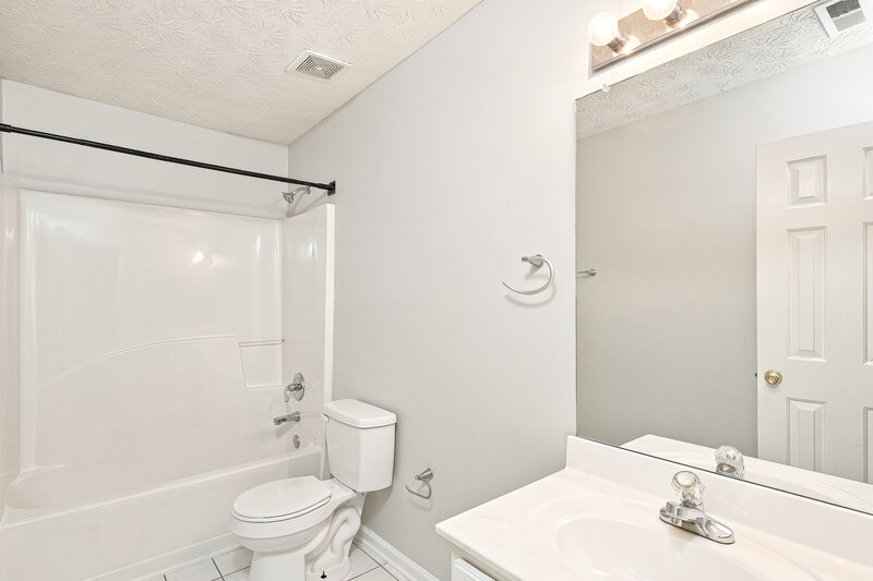 1,965/Mo, 2330 Glen Chase Ln Lawrenceville, GA 30044 Bathroom View