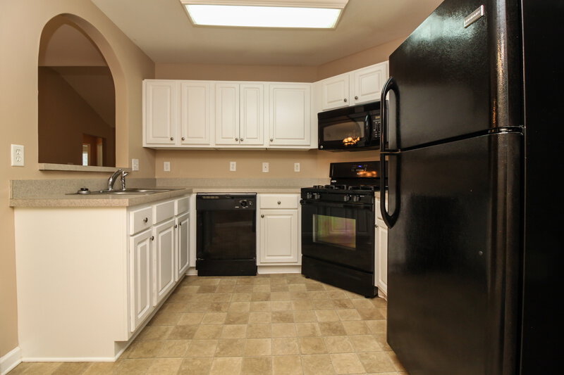 1,855/Mo, 2691 Trellis Oaks Ct SW Marietta, GA 30060 Kitchen View 3