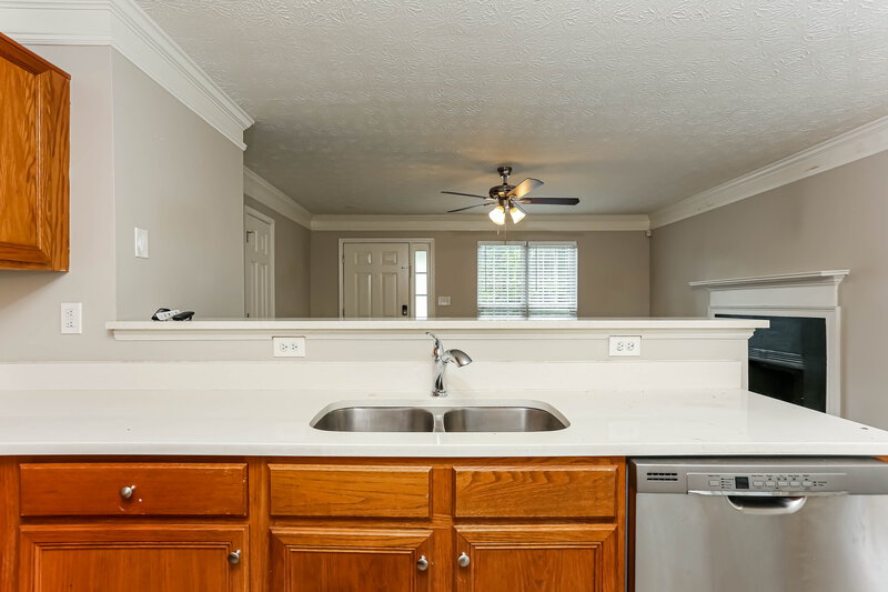 1,700/Mo, 865 Revena Ln Austell, GA 30168 Kitchen View 2