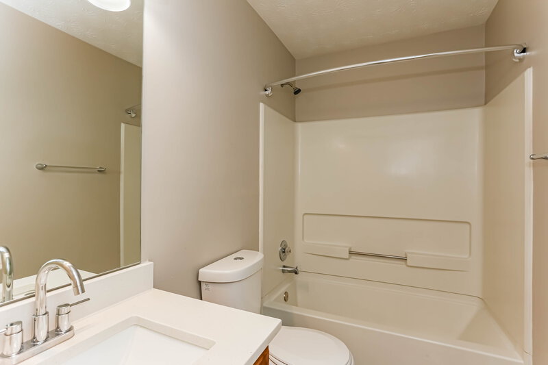 1,700/Mo, 865 Revena Ln Austell, GA 30168 Bathroom View