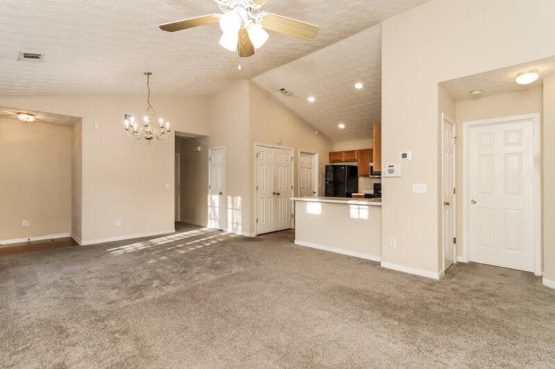 2,400/Mo, 179 Silver Fox Trl Dallas, GA 30157 Living Room View