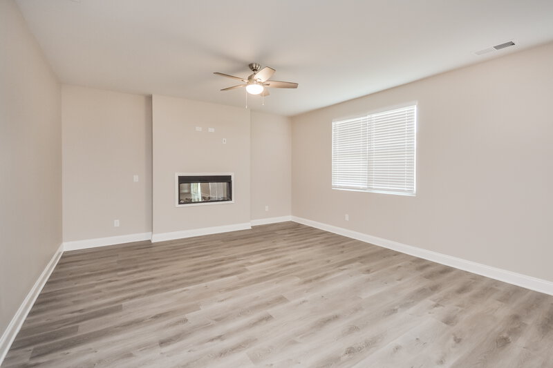 2,295/Mo, 150 Halibut Cir Covington, GA 30016 Living Room View