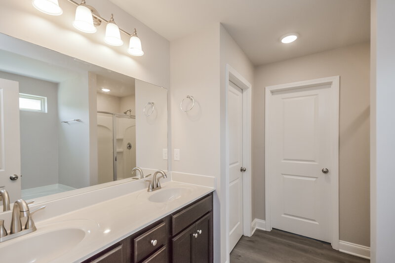 2,295/Mo, 150 Halibut Cir Covington, GA 30016 Main Bathroom View