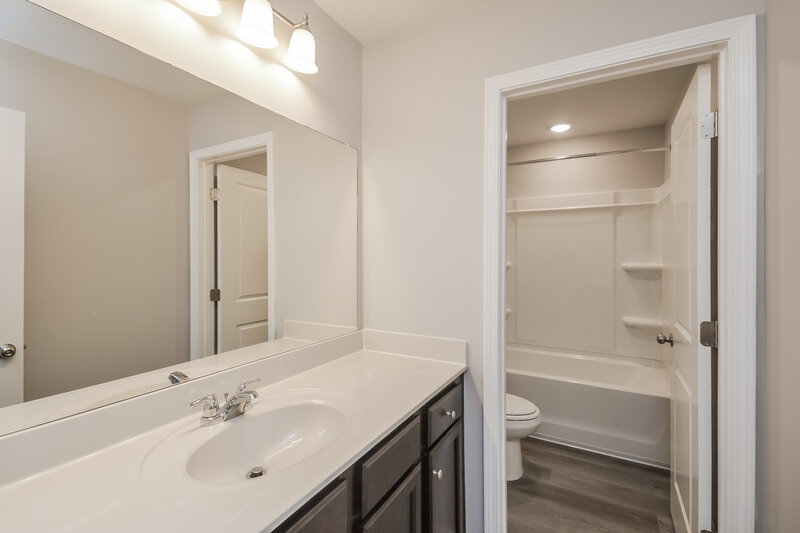 2,295/Mo, 150 Halibut Cir Covington, GA 30016 Bathroom View 2
