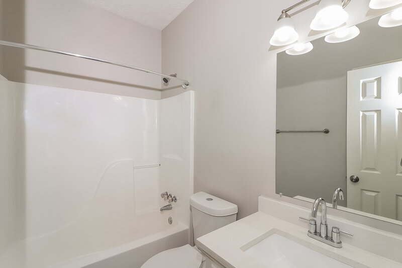 2,460/Mo, 560 Matthew Dr Canton, GA 30115 Bathroom View